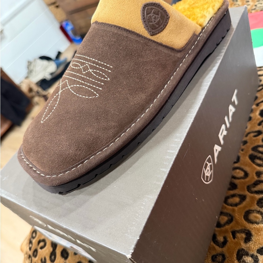 Ariat Men's Brown and Tan Slip-On Loafers